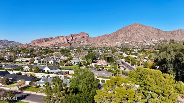 a view of a sky in a city