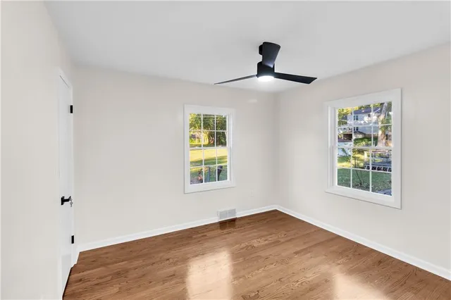 $385,000 | 3716 West 48th Street, Roeland Park, KS 66205