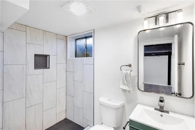 $385,000 | 3716 West 48th Street, Roeland Park, KS 66205