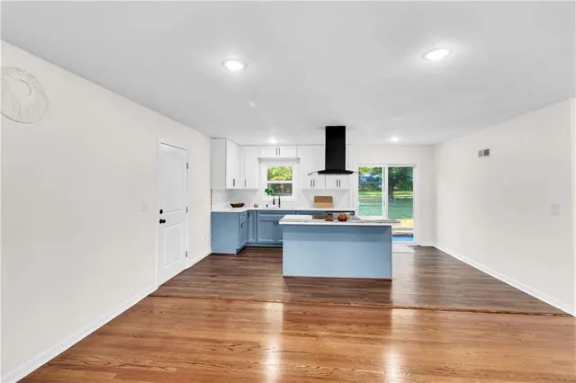 $385,000 | 3716 West 48th Street, Roeland Park, KS 66205