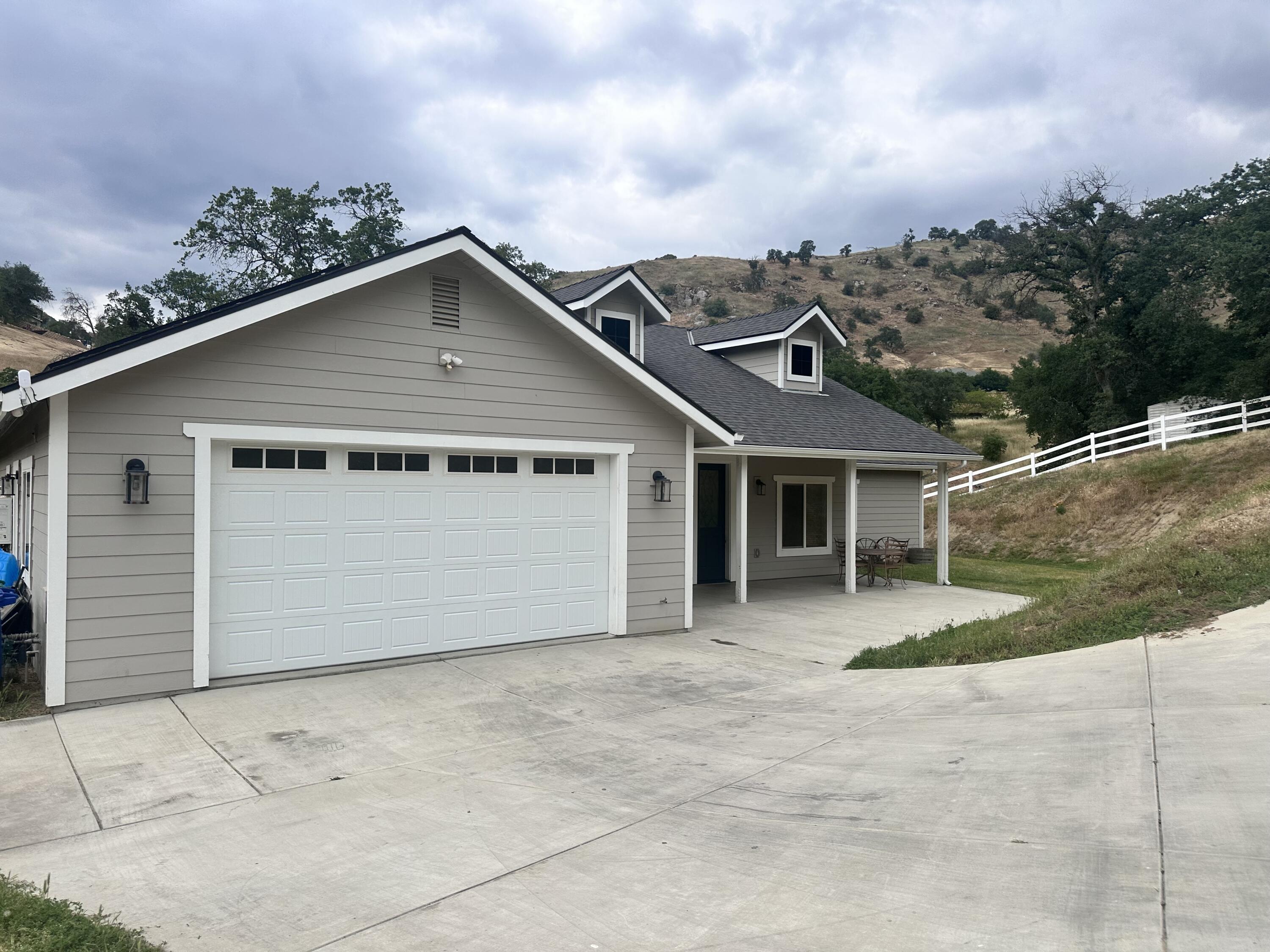 41955 Black Oak Drive Three Rivers, CA 93271 - Photo 4 of 17 IMG_0132
