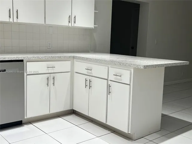 $3,300 | 16910 Southwest 109th Avenue, Miami, FL 33157