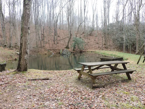 $89,000 | 191 Bens Bend, Bakersville, NC 28705