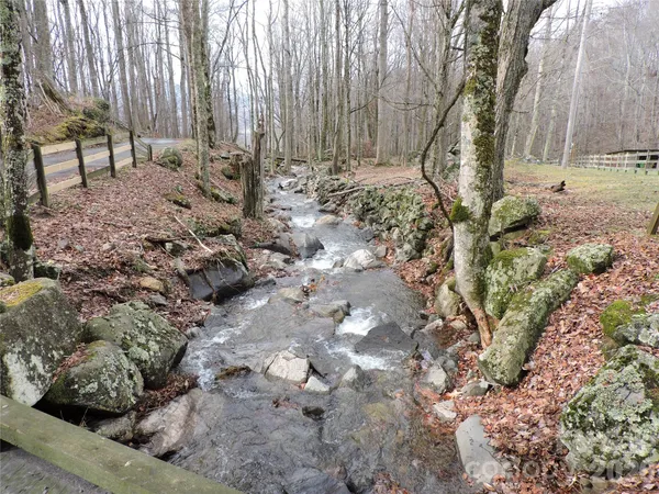 $89,000 | 191 Bens Bend, Bakersville, NC 28705