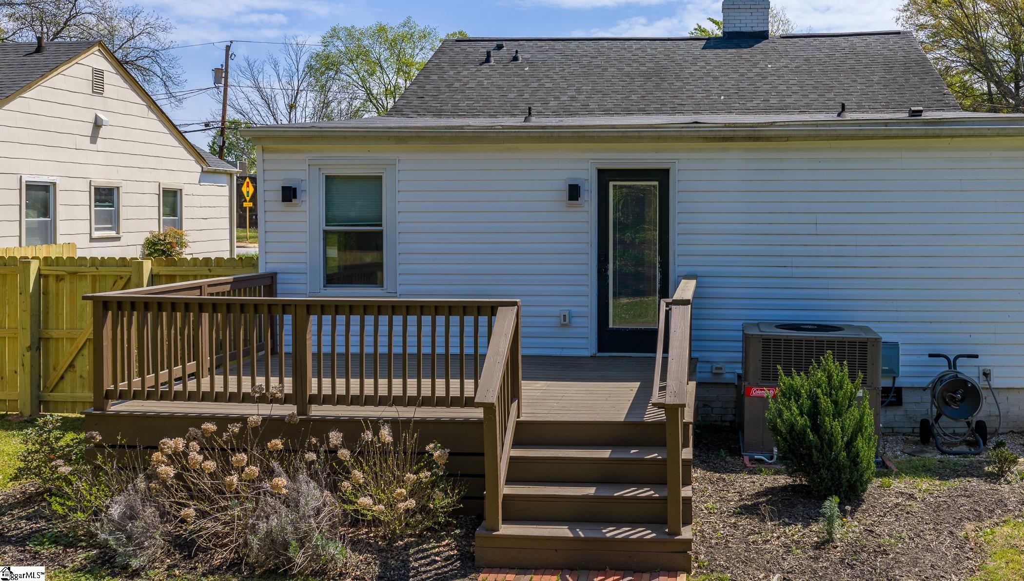 108 Parkins Mill Road Greenville, SC 29607 - Photo 27 of 38