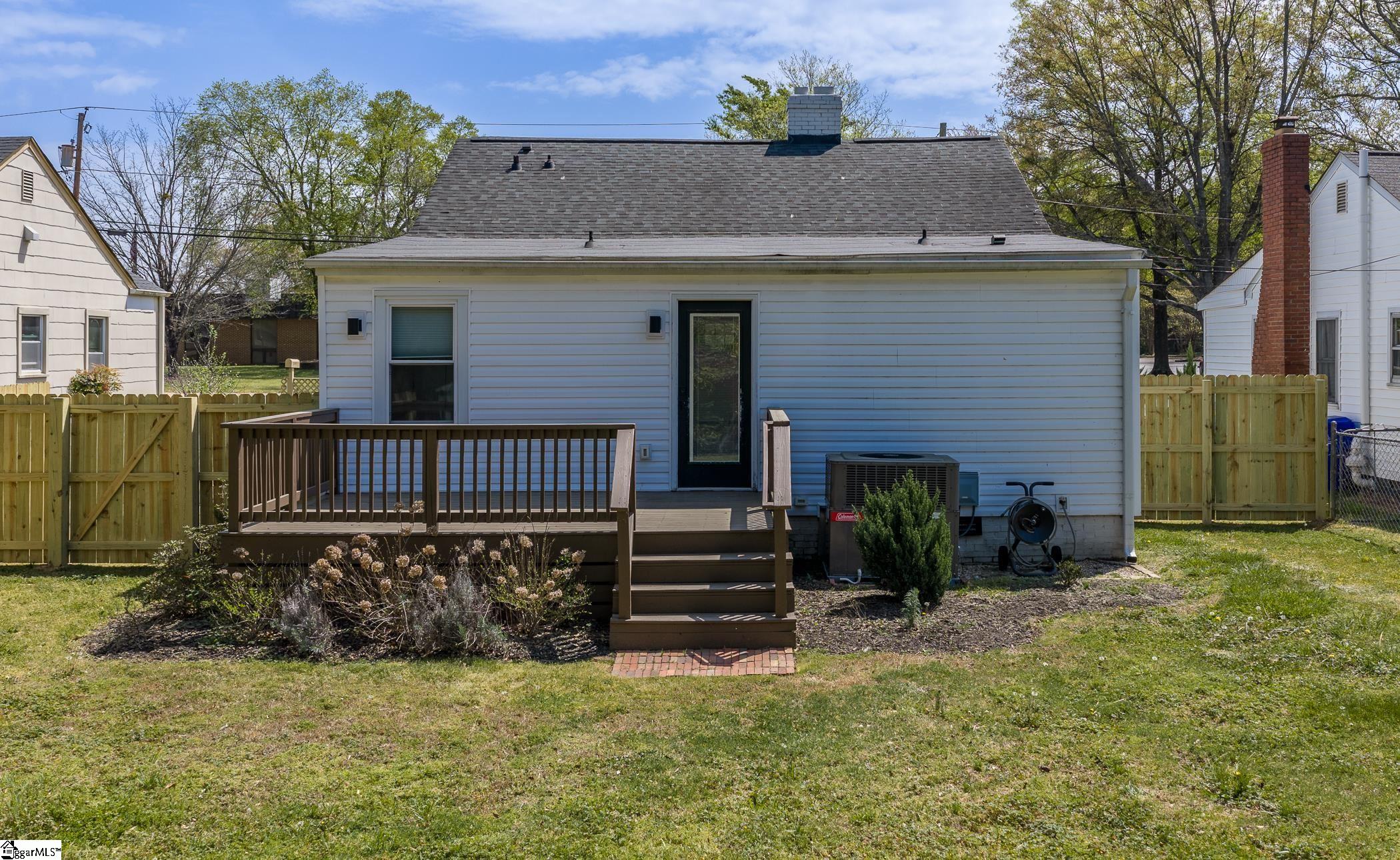 108 Parkins Mill Road Greenville, SC 29607 - Photo 28 of 38