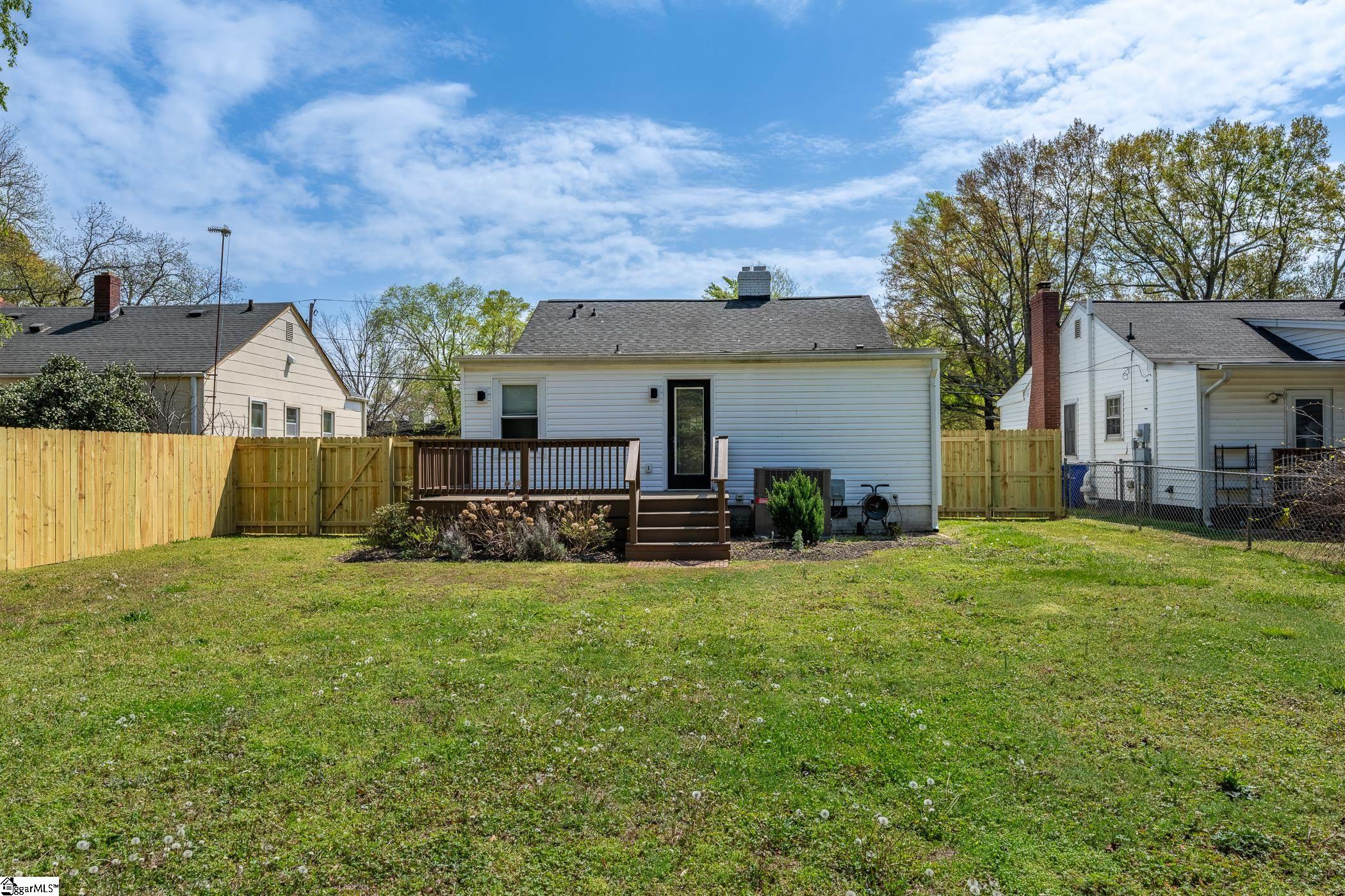 108 Parkins Mill Road Greenville, SC 29607 - Photo 29 of 38