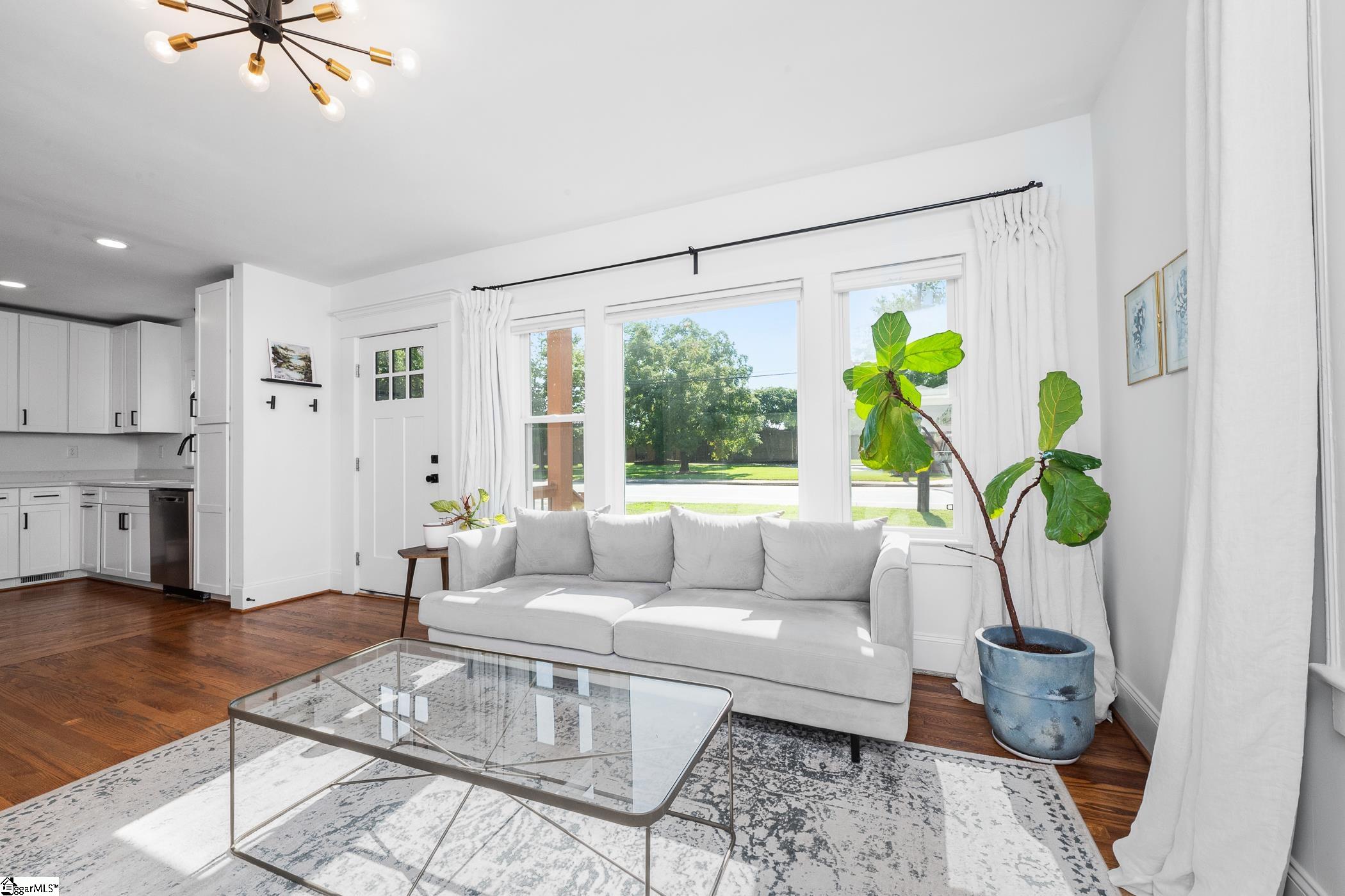 108 Parkins Mill Road Greenville, SC 29607 - Photo 6 of 38