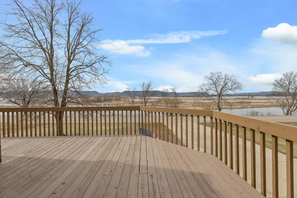 $499,900 | 1149 South River Road, Buffalo City, WI 54622