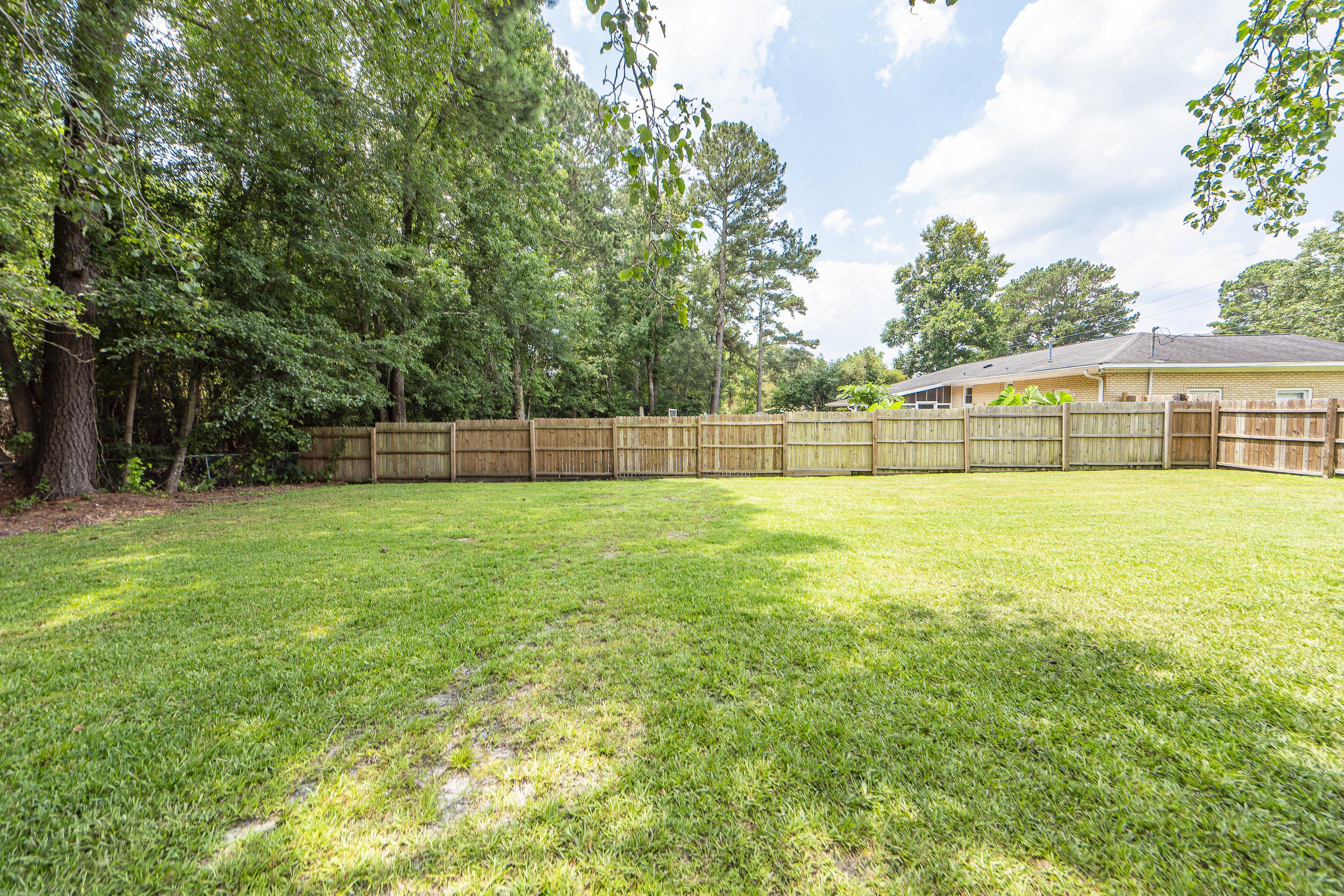 103 Tasker Drive Summerville, SC 29485 - Photo 37 of 42 37