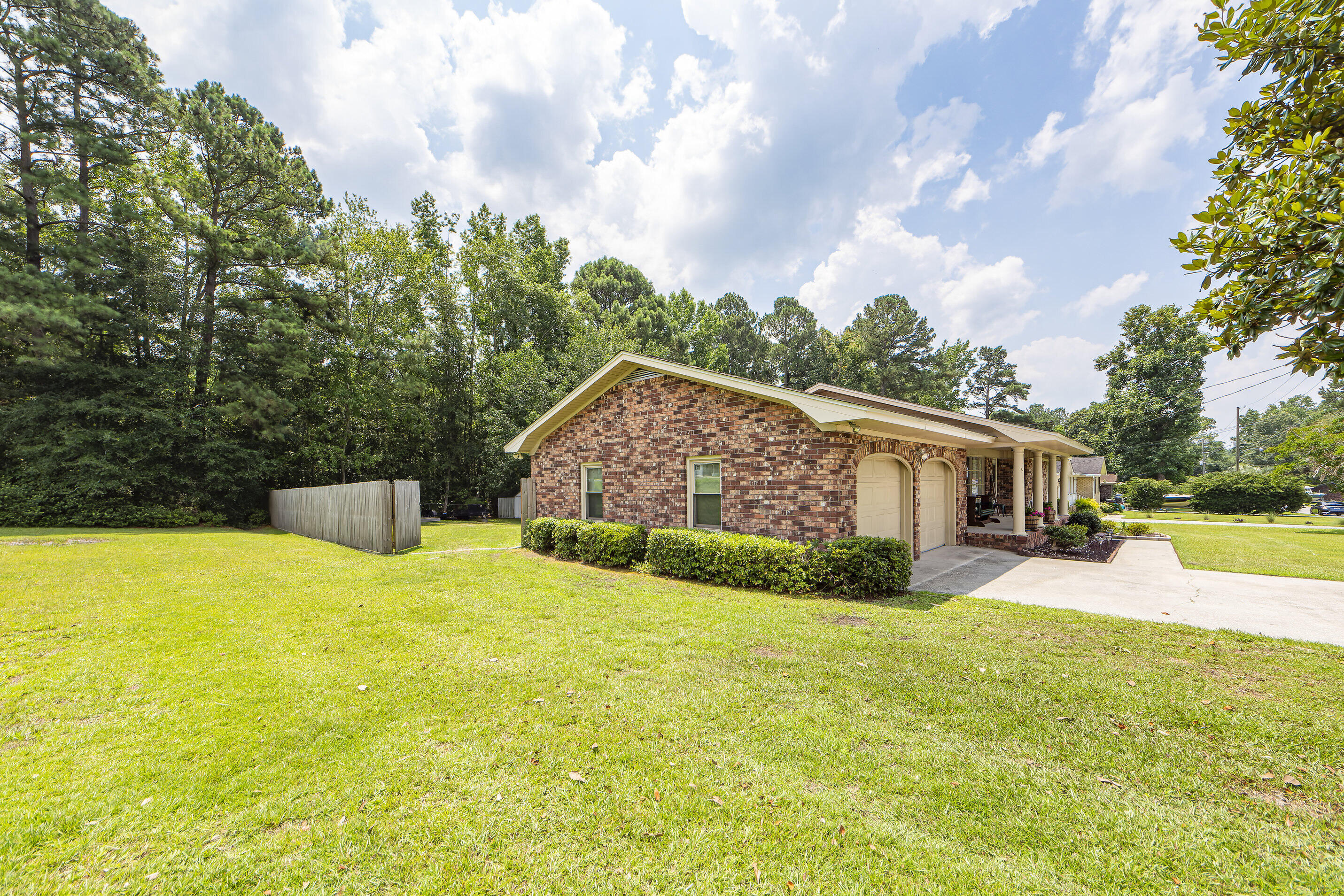 103 Tasker Drive Summerville, SC 29485 - Photo 39 of 42 39