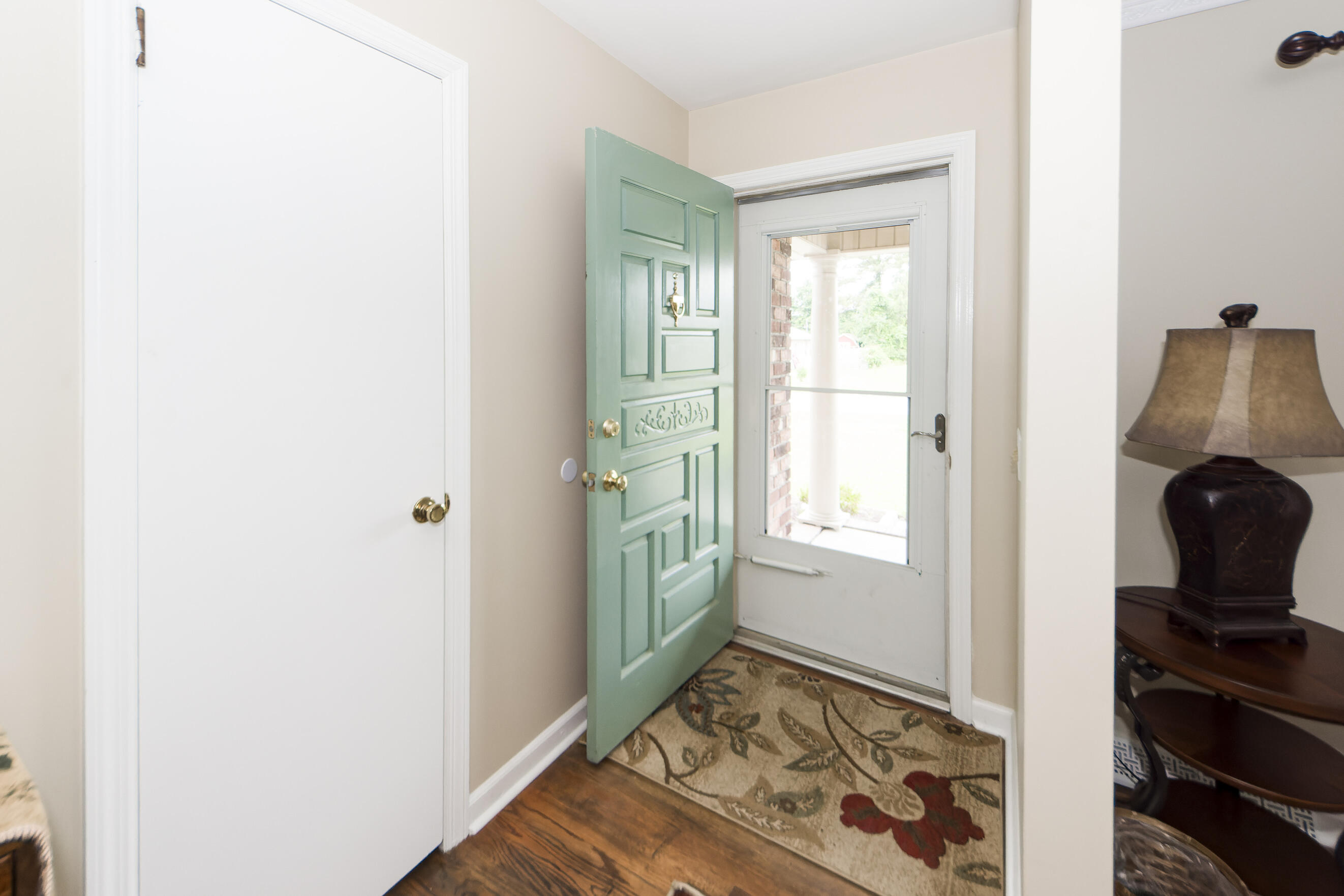 103 Tasker Drive Summerville, SC 29485 - Photo 4 of 42 04