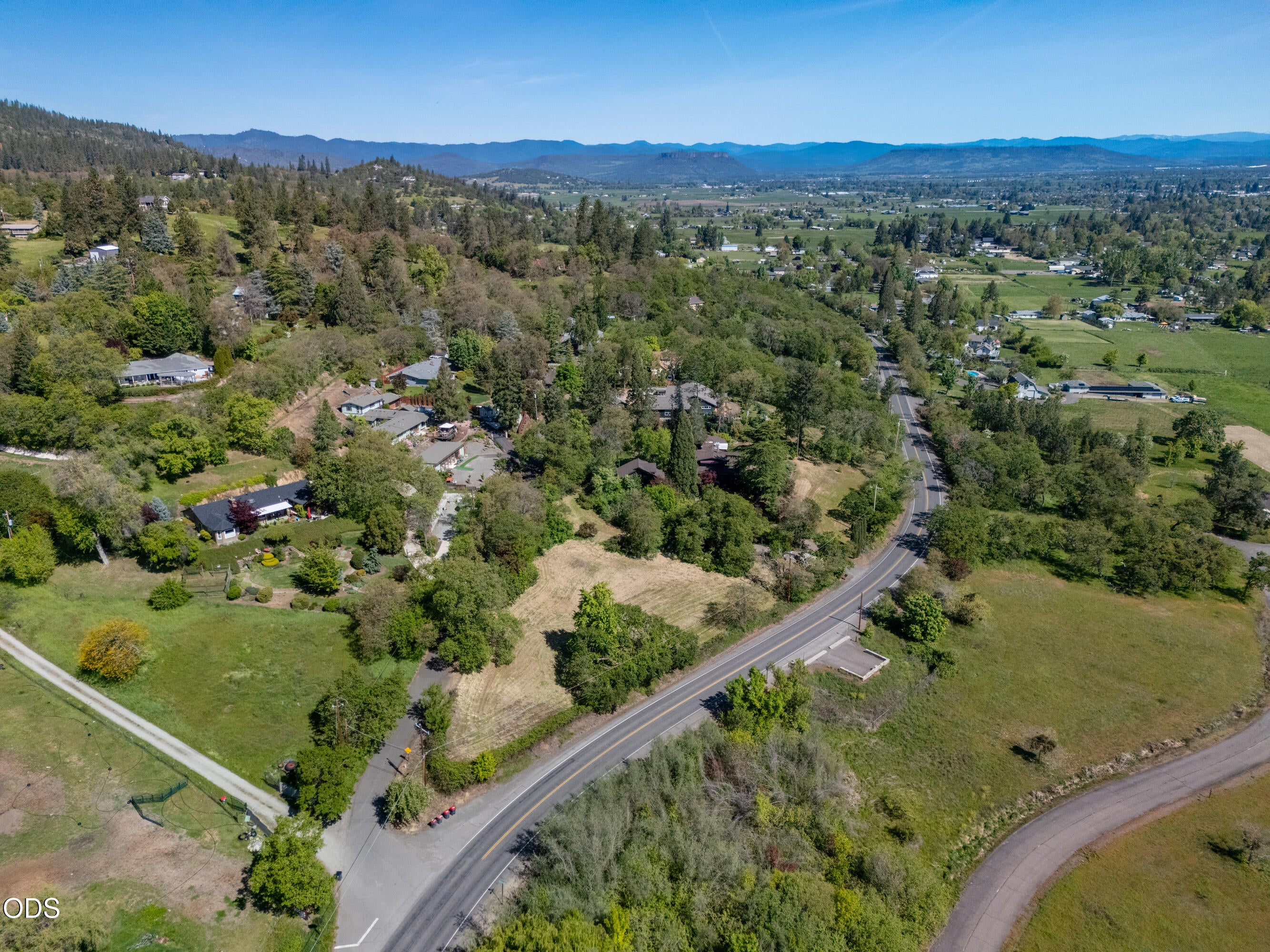2569 Old Stage Road Medford, OR 97502 - Photo 71 of 83 Gallery Image 71