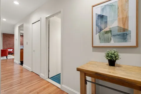 $965,000 | 103 Gainsborough Street, Unit 108, Boston, MA 02115