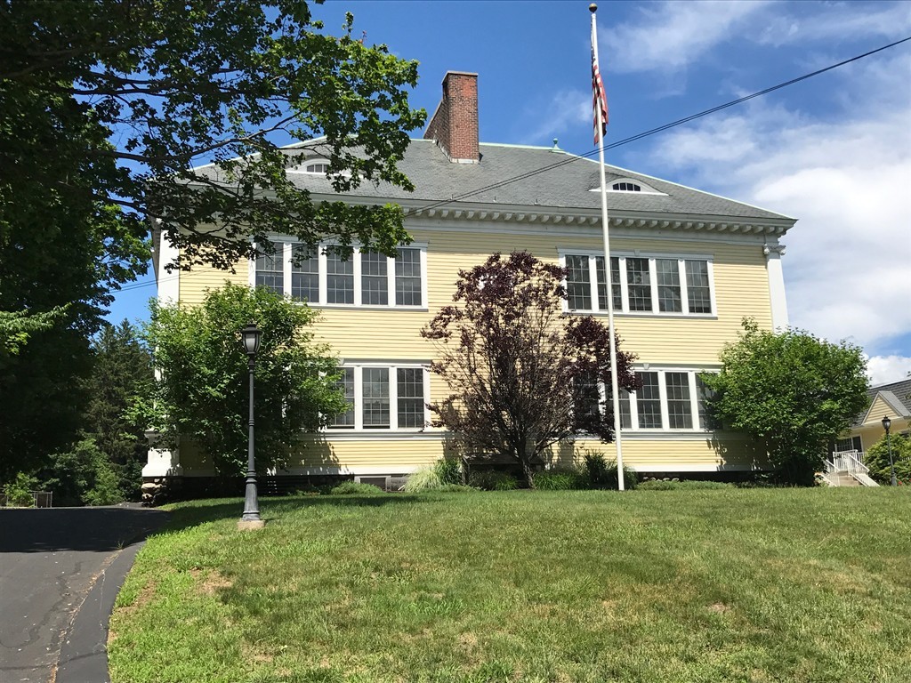 42 Phillips Road, Unit 6 Holden, MA 01520 - Photo 1 of 20 Gallery Image 1