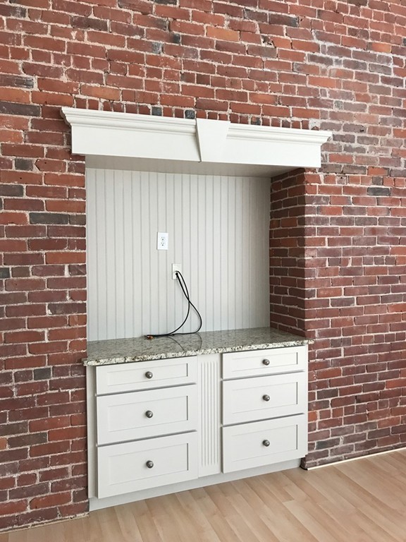 42 Phillips Road, Unit 6 Holden, MA 01520 - Photo 8 of 20 Gallery Image 8