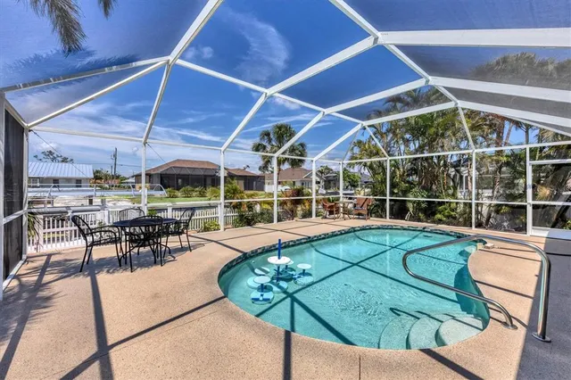 $5,200 | 2684 Titania Road, Englewood, FL 34224