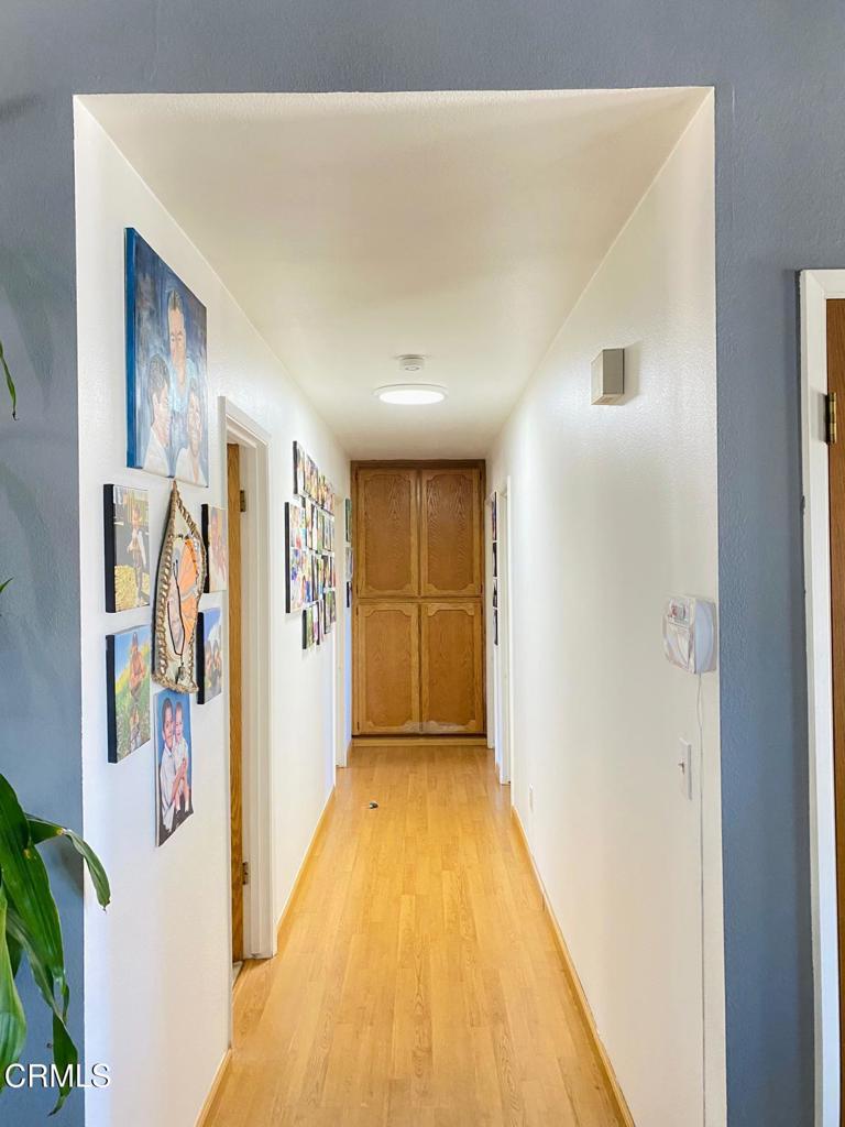 18300 Grant Place Tehachapi, CA 93561 - Photo 11 of 28 a view of a hallway with a hallway
