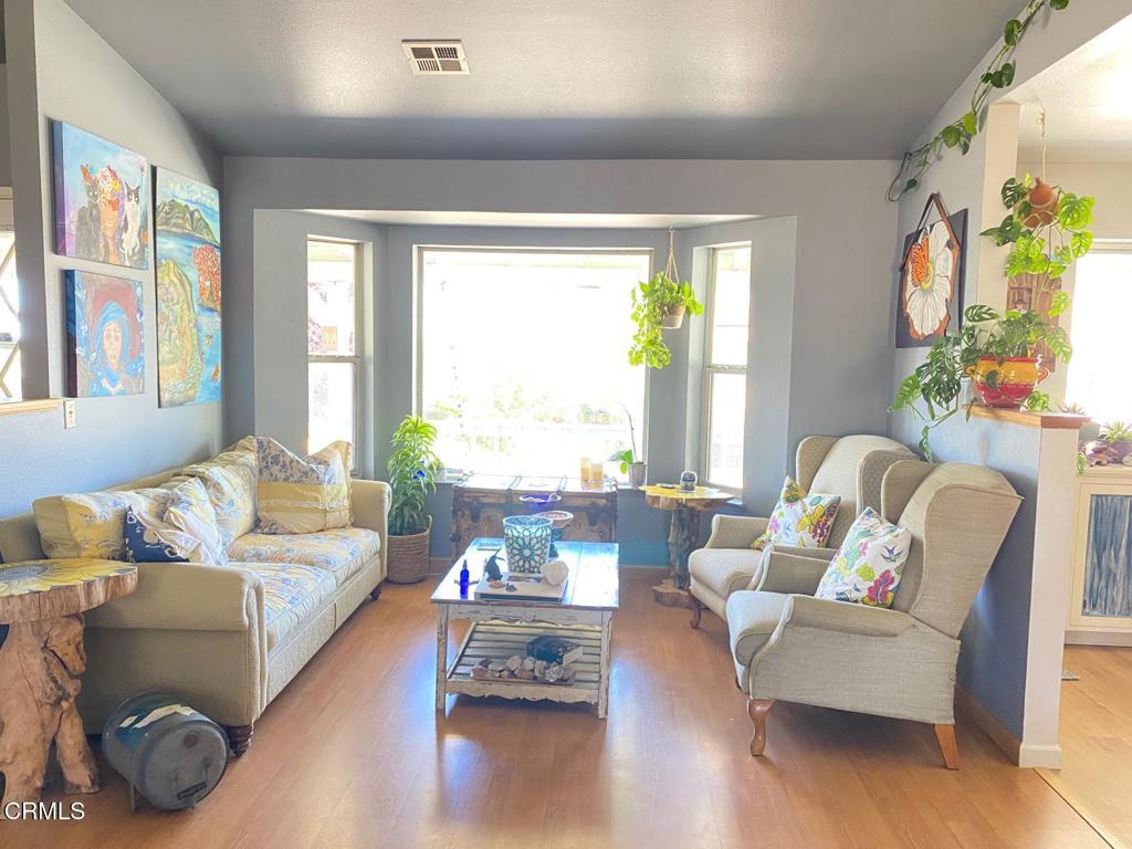 18300 Grant Place Tehachapi, CA 93561 - Photo 6 of 28 a living room with furniture and a large window