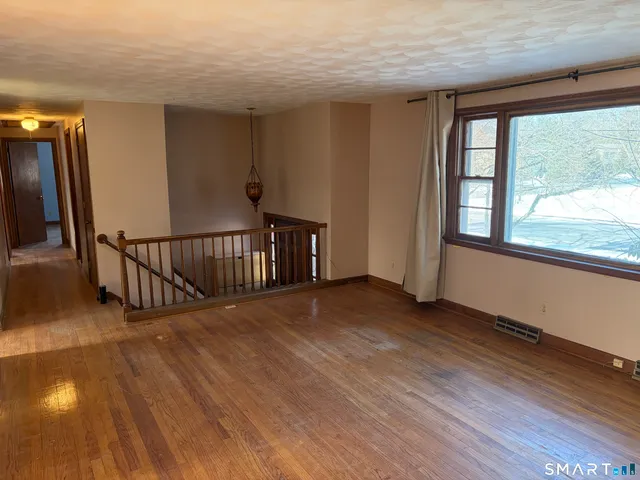 $299,900 | 55 Coles Avenue, Newington, CT 06111