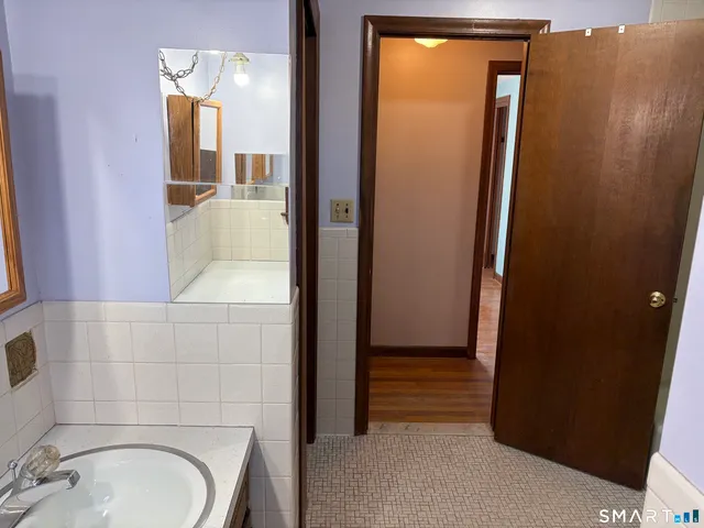 $299,900 | 55 Coles Avenue, Newington, CT 06111