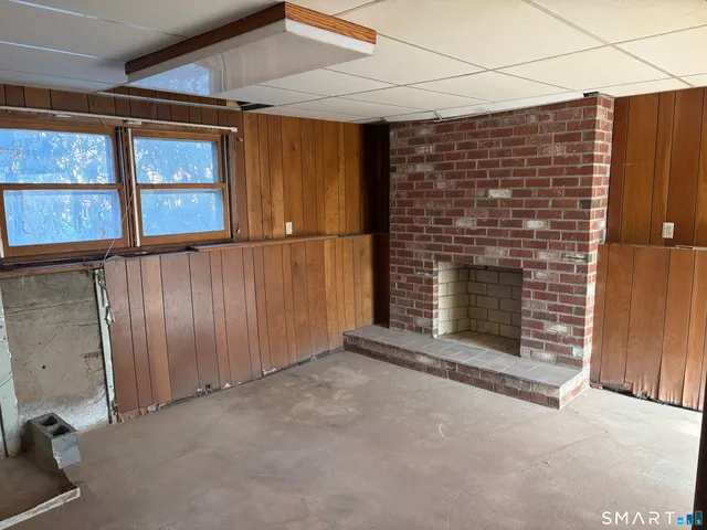 $299,900 | 55 Coles Avenue, Newington, CT 06111