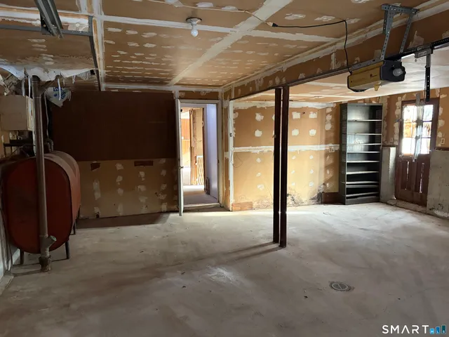 $299,900 | 55 Coles Avenue, Newington, CT 06111