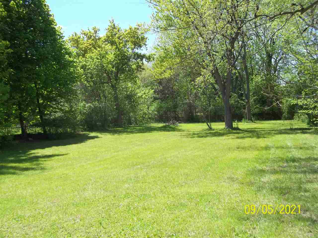 3018 South Center Road Burton, MI 48519 - Photo 14 of 14 50041815-13.JPG