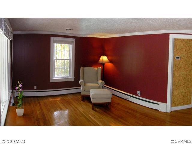 18710 Church Road Petersburg, VA 23803 - Photo 2 of 12 Living Room