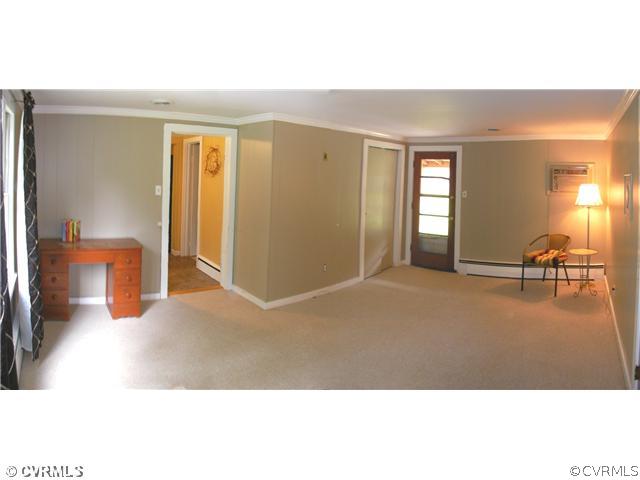 18710 Church Road Petersburg, VA 23803 - Photo 9 of 12 Den/Family/Great Room