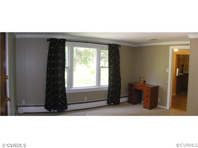 18710 Church Road Petersburg, VA 23803 - Photo 10 of 12 Den/Family/Great Room