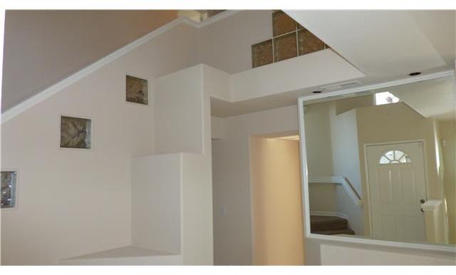 1846 Key Largo Road Vista, CA 92081 - Photo 10 of 22 Gallery Image 10