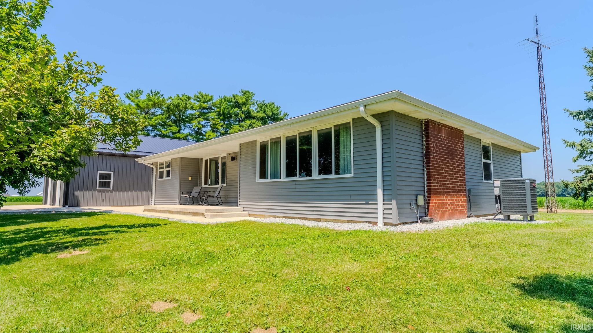 7038 Niccum Road Wabash, IN 46992 - Photo 3 of 40