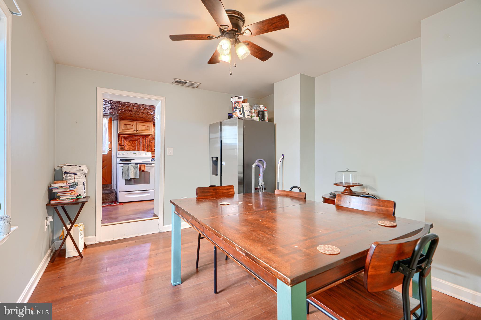 813 South Curley Street Baltimore, MD 21224 - Photo 6 of 24