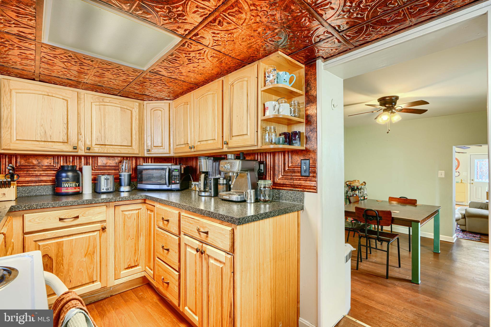 813 South Curley Street Baltimore, MD 21224 - Photo 10 of 24