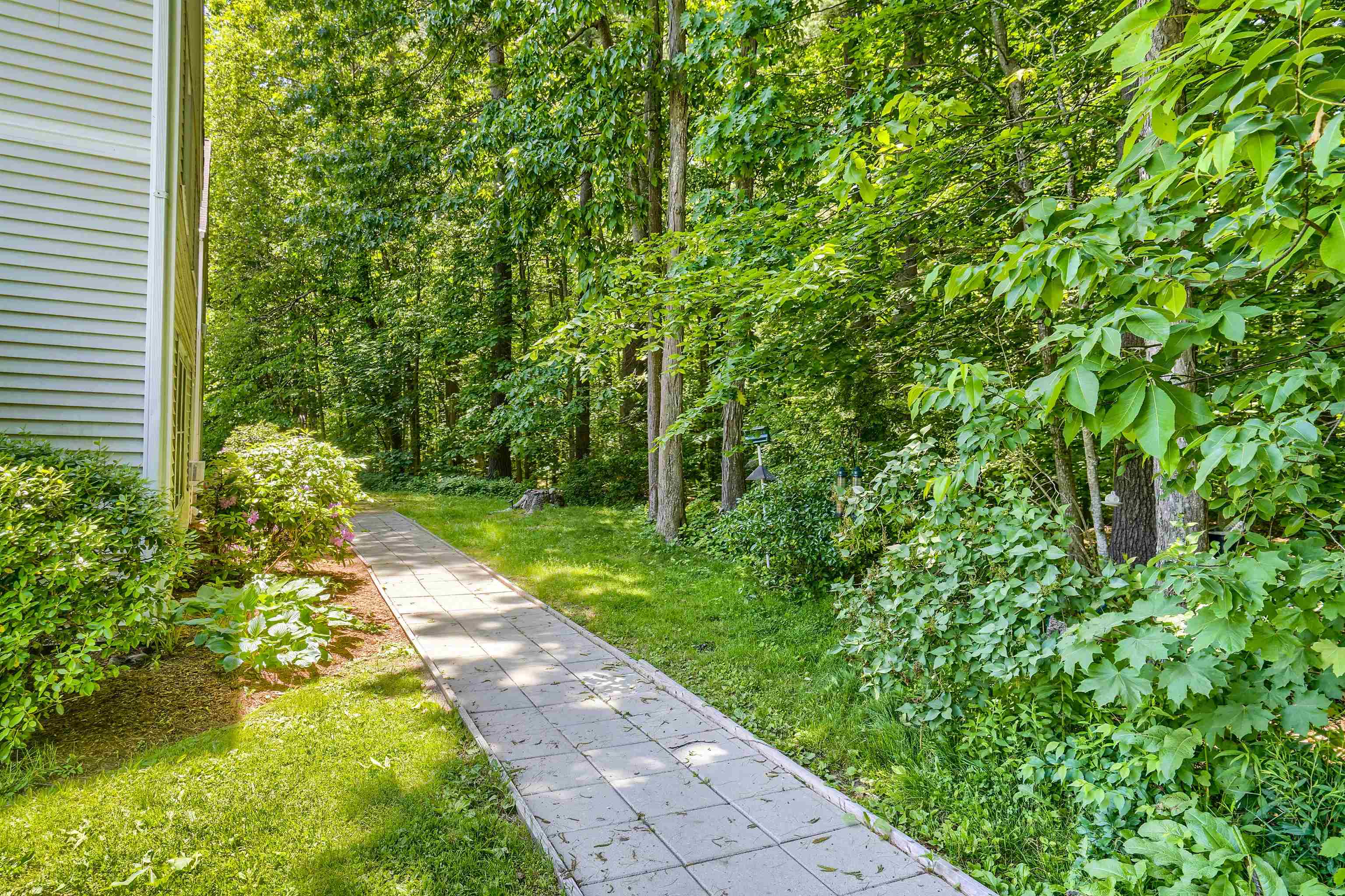 50 Brookside Drive, Unit 3 Exeter, NH 03833 - Photo 21 of 38