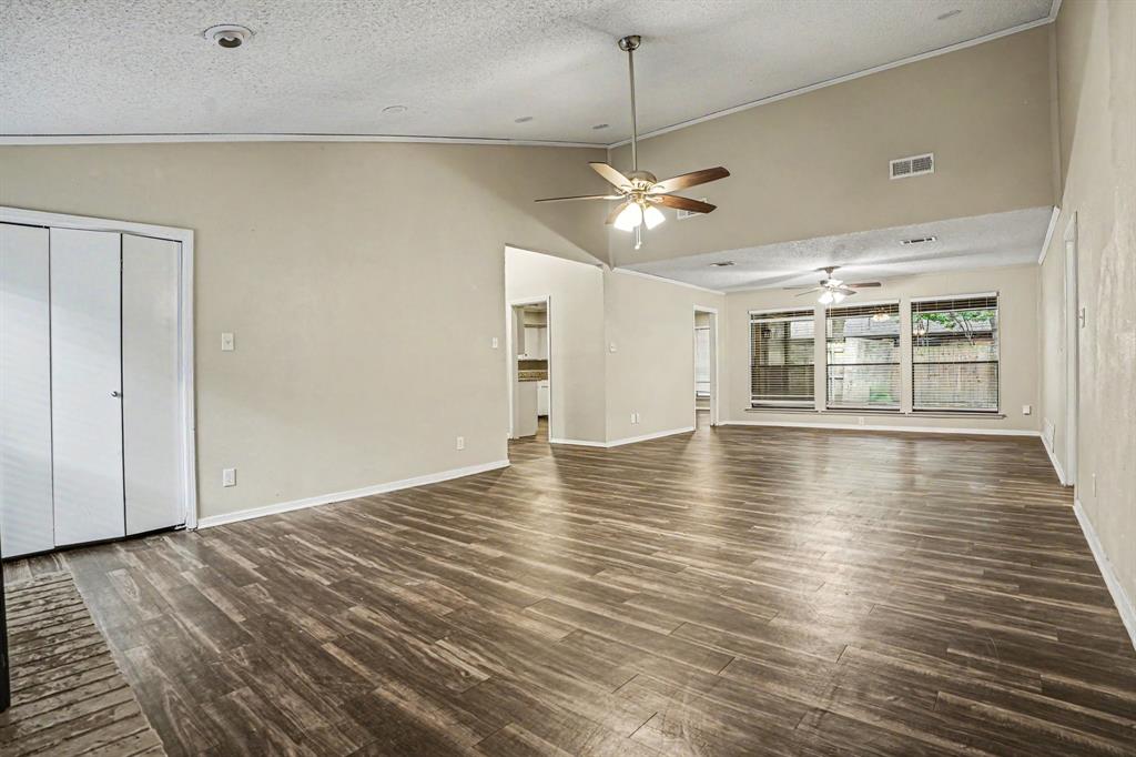 5110 River Ridge Road Arlington, TX 76017 - Photo 4 of 17 View from the living room into the dining area. One large room.