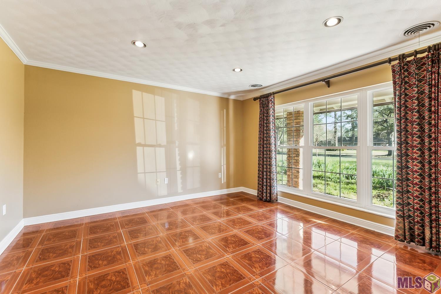 9555 Goodwood Boulevard Baton Rouge, LA 70815 - Photo 8 of 30