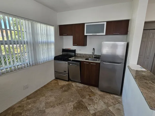 $1,700 | 7950 Abbott Avenue, Unit 13, Miami Beach, FL 33141