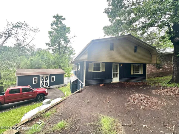 $139,900 | 385 Lake Shore Drive, Potts Camp, MS 38659