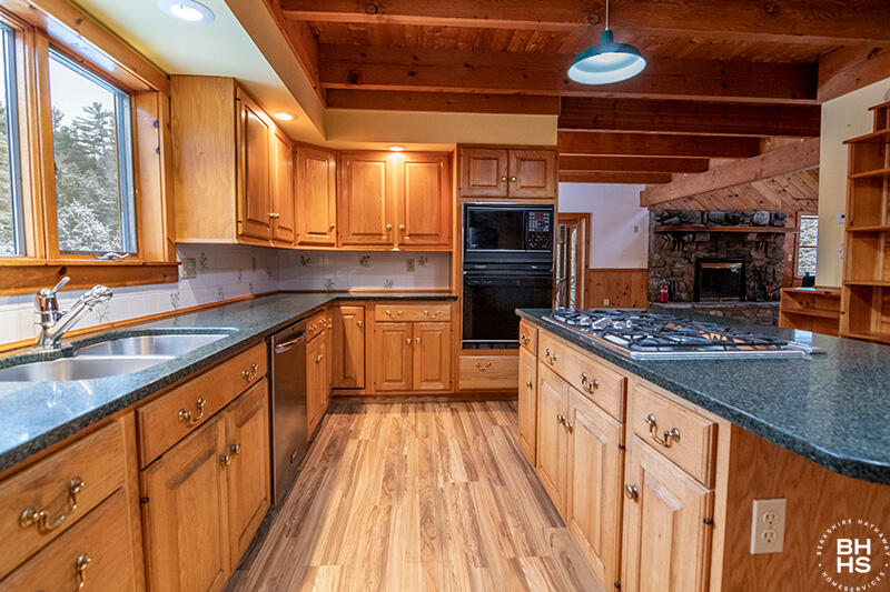 200 Schaefer Road Keene, NY 12942 - Photo 10 of 34 Gallery Image 10