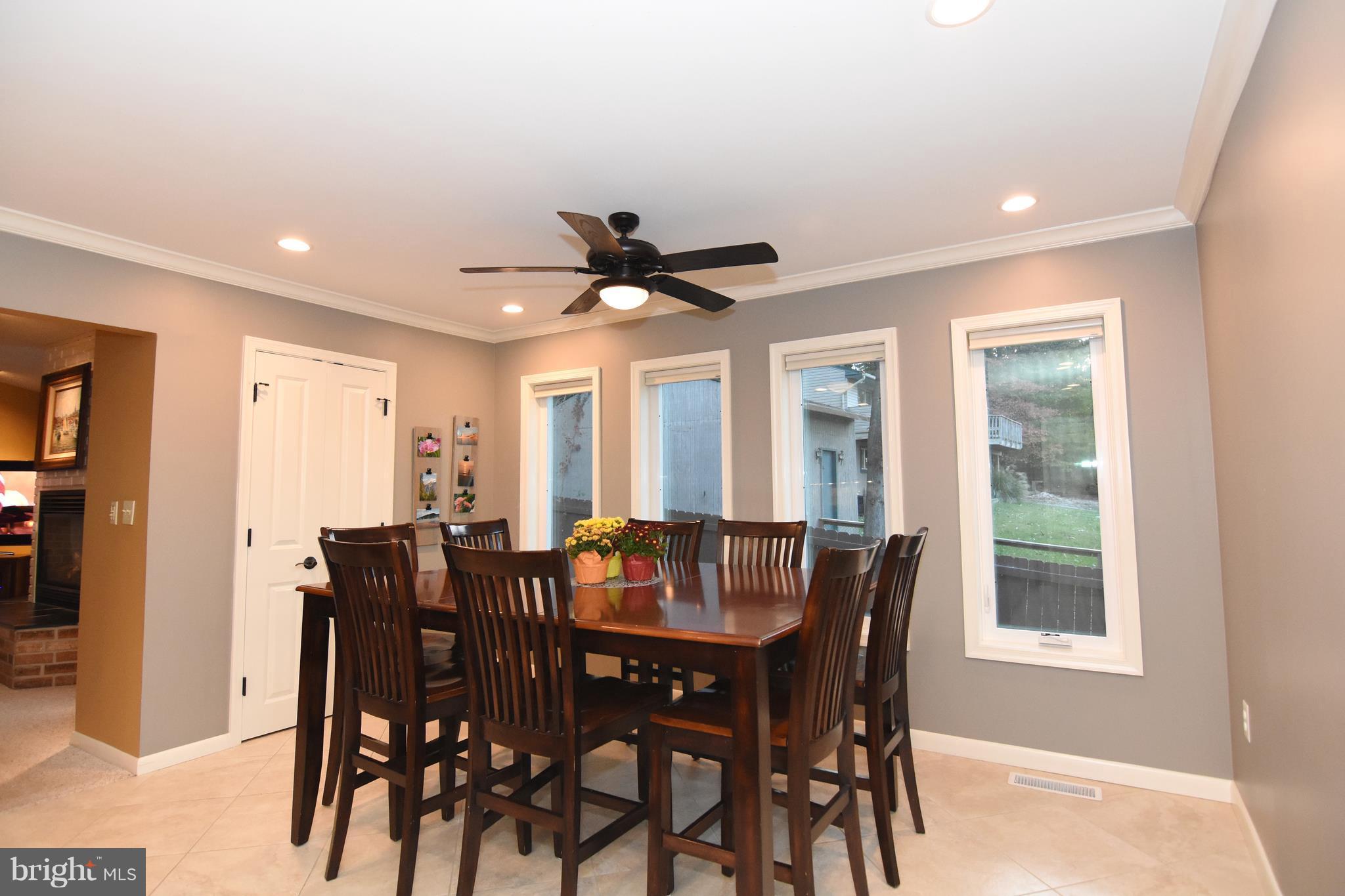 447 Walnut Drive Edgewater, MD 21037 - Photo 9 of 30 Dining Room for Entertaining