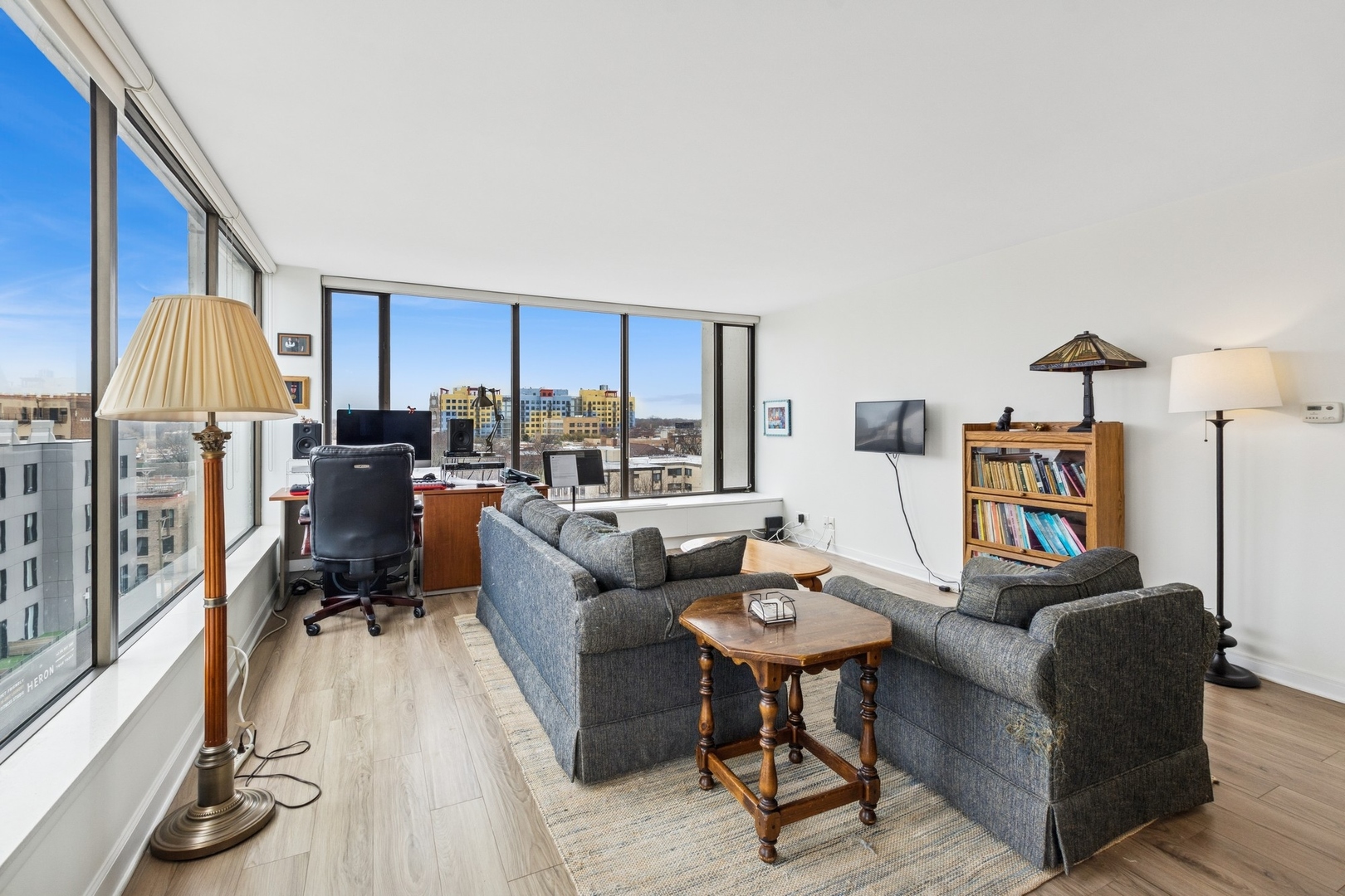 5455 North Sheridan Road, Unit 812 Chicago, IL 60640 - Photo 5 of 20 Gallery Image 5