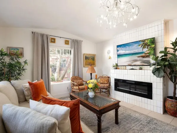 $5,200 | 3838 Kettner Boulevard, San Diego, CA 92110