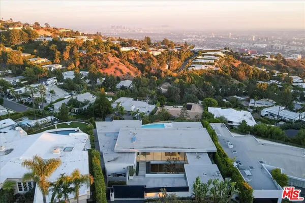 $85,000 | 1620 Carla Ridge, Beverly Hills, CA 90210