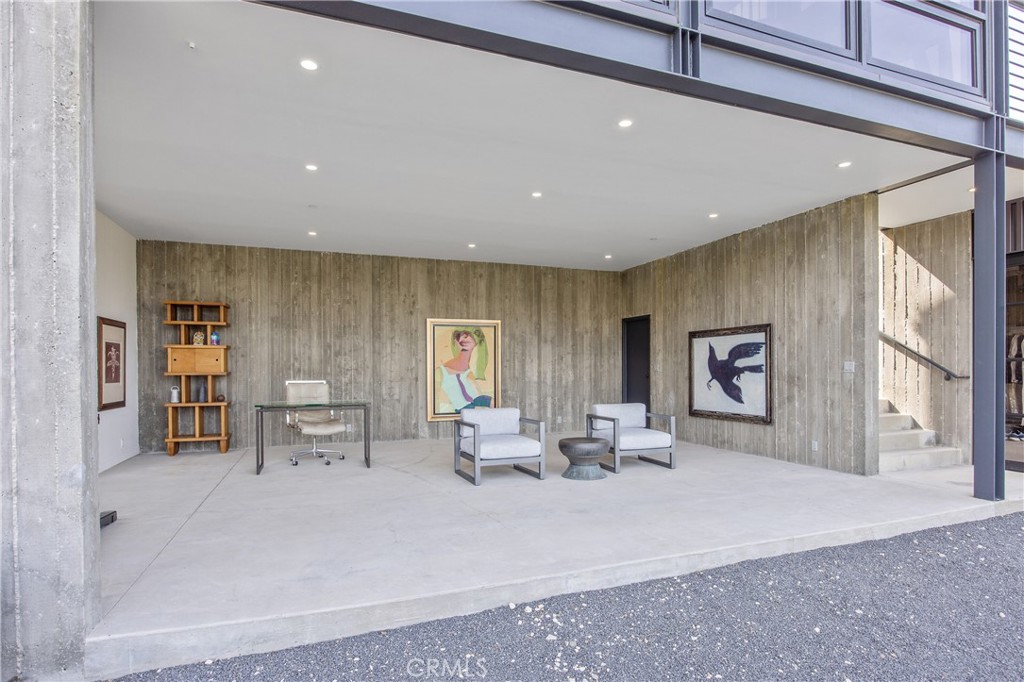 10120 Yerba Buena Road Malibu, CA 90265 - Photo 18 of 40 a living room with furniture