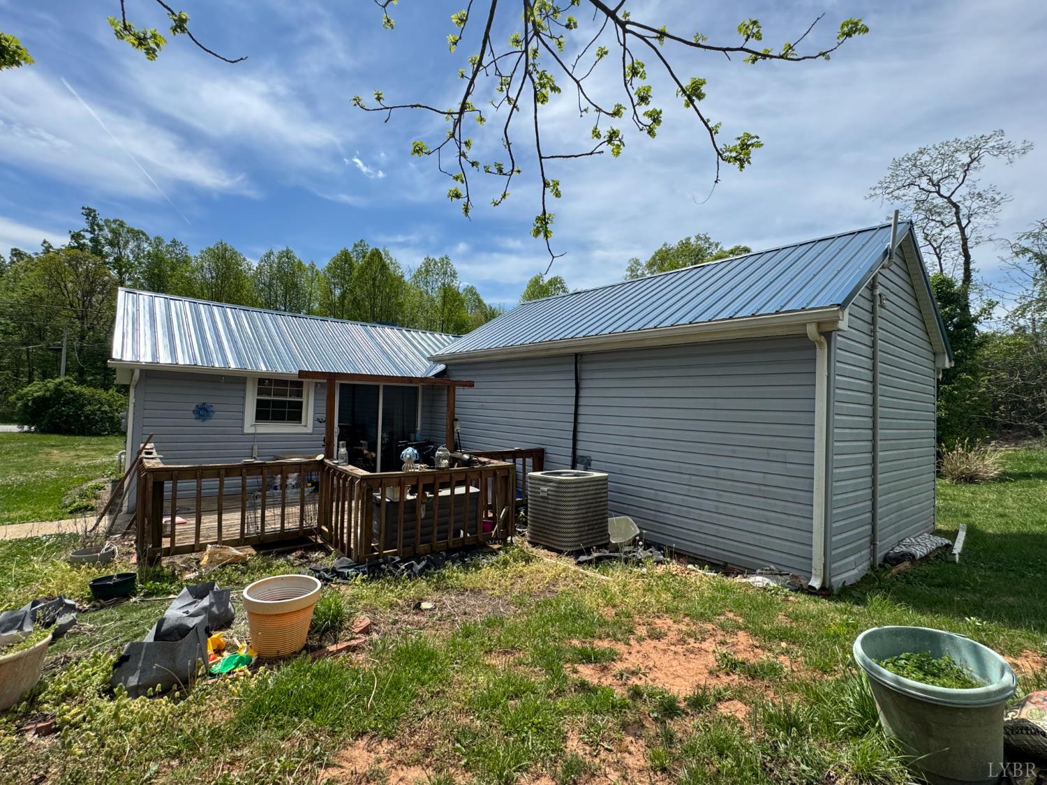 912 Oakville Road Appomattox, VA 24522 - Photo 3 of 9