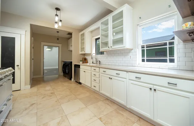 $825,000 | 530 West Willetta Street, Phoenix, AZ 85003