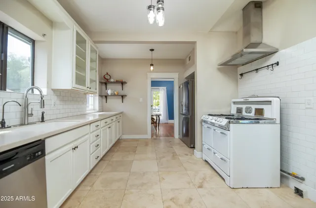 $825,000 | 530 West Willetta Street, Phoenix, AZ 85003