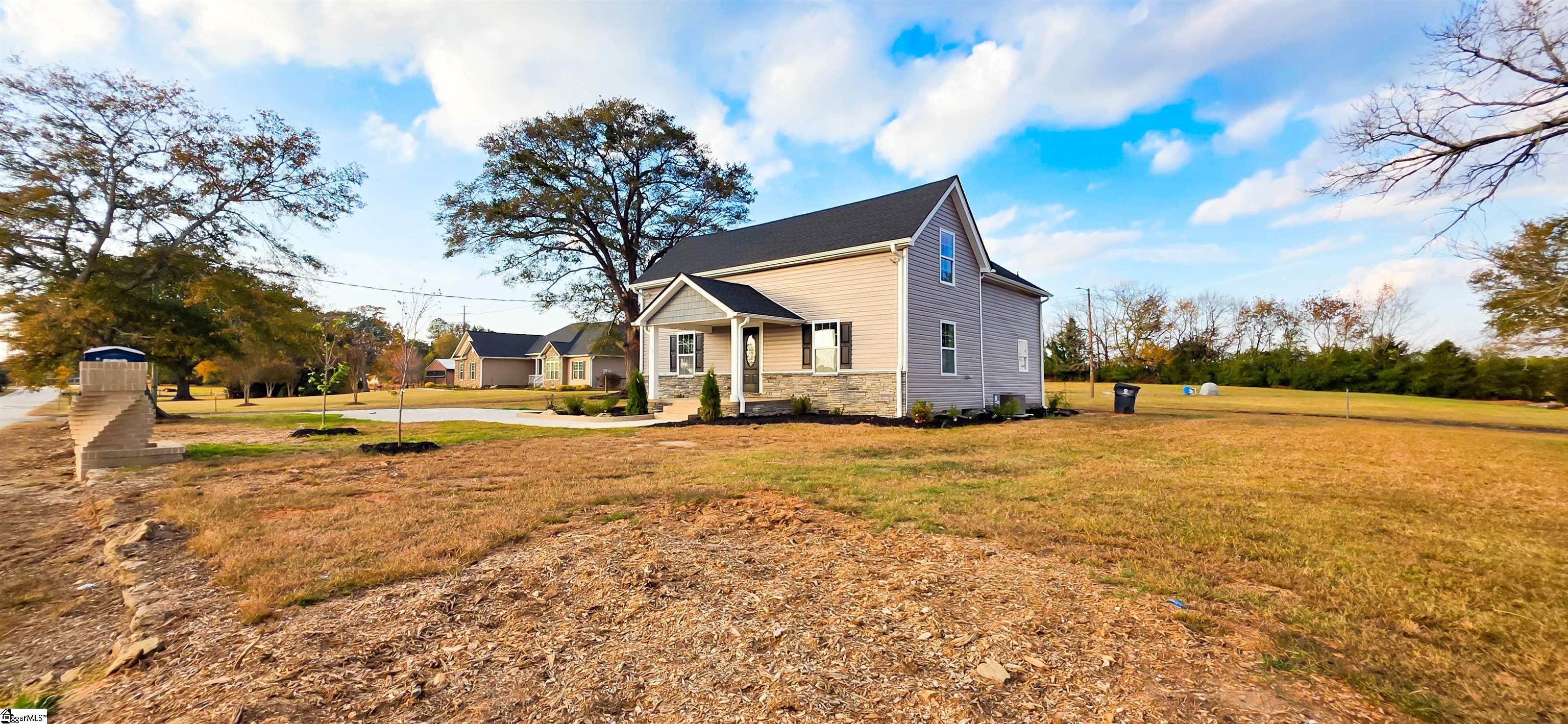 19 Holcombe Road Piedmont, SC 29673 - Photo 5 of 49
